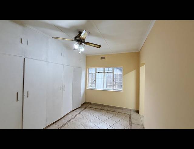 8 BEDROOM HOUSE FOR SALE IN WEST PARK